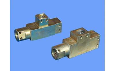 ��������y