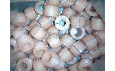 �^�U���:��ĸ������ƽ�|Ȧ